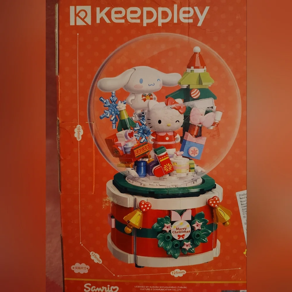 EXCLUSIVE - Hello Kitty & Cinnamoroll Keeppley Building Block Working Music Box